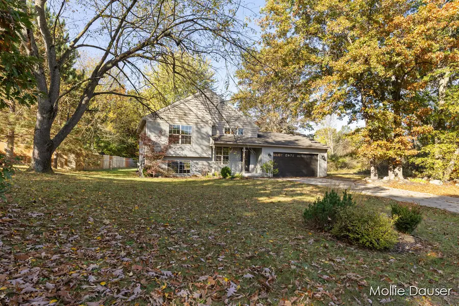 11545 Holmden Court Ne, Rockford, MI 49341 - #2