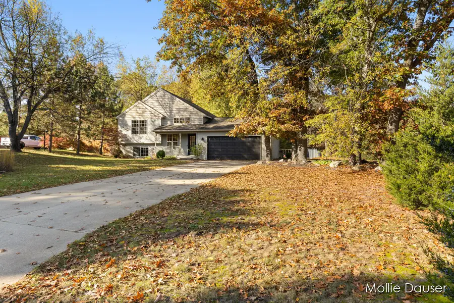 11545 Holmden Court Ne, Rockford, MI 49341 - #3