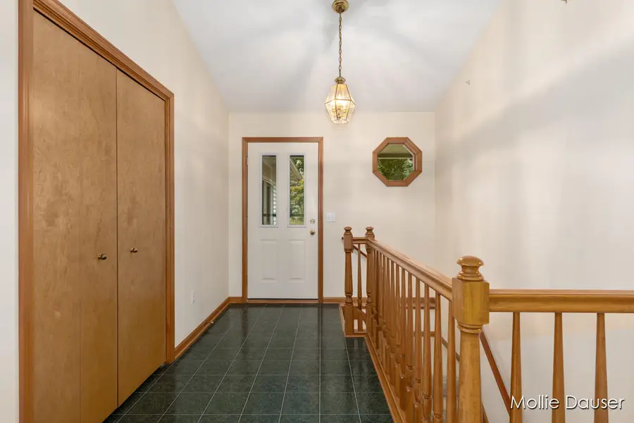 3651 5 Mile Road Ne, Grand Rapids, MI 49525 - #3