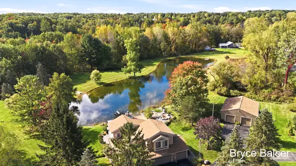 5650 10 Mile Road Ne, Rockford, MI 49341