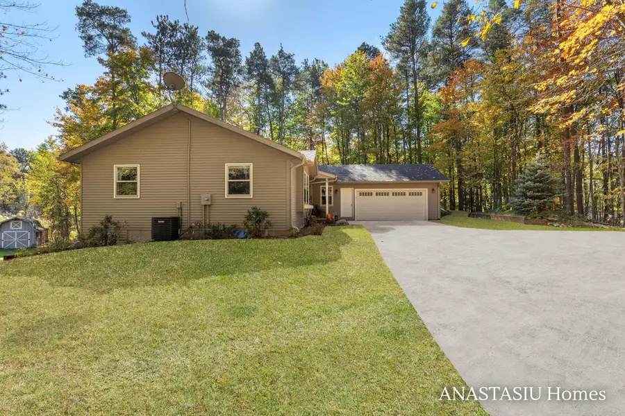 1440 Fero Avenue Ne, Lowell, MI 49331 - #2