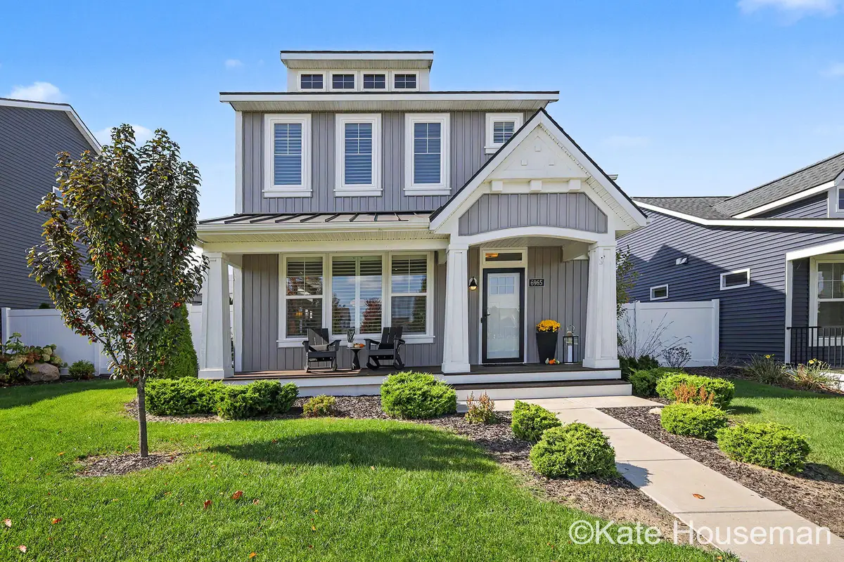 6965 W Rain Garden Lane Ne, Rockford, MI 49341 - #1