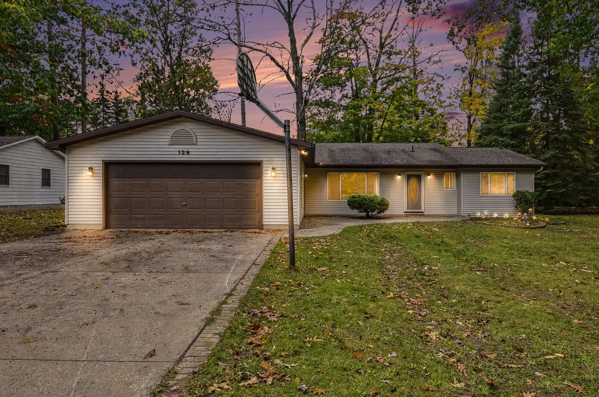 129 Seneca Trail, Prudenville, MI 48651 - #1