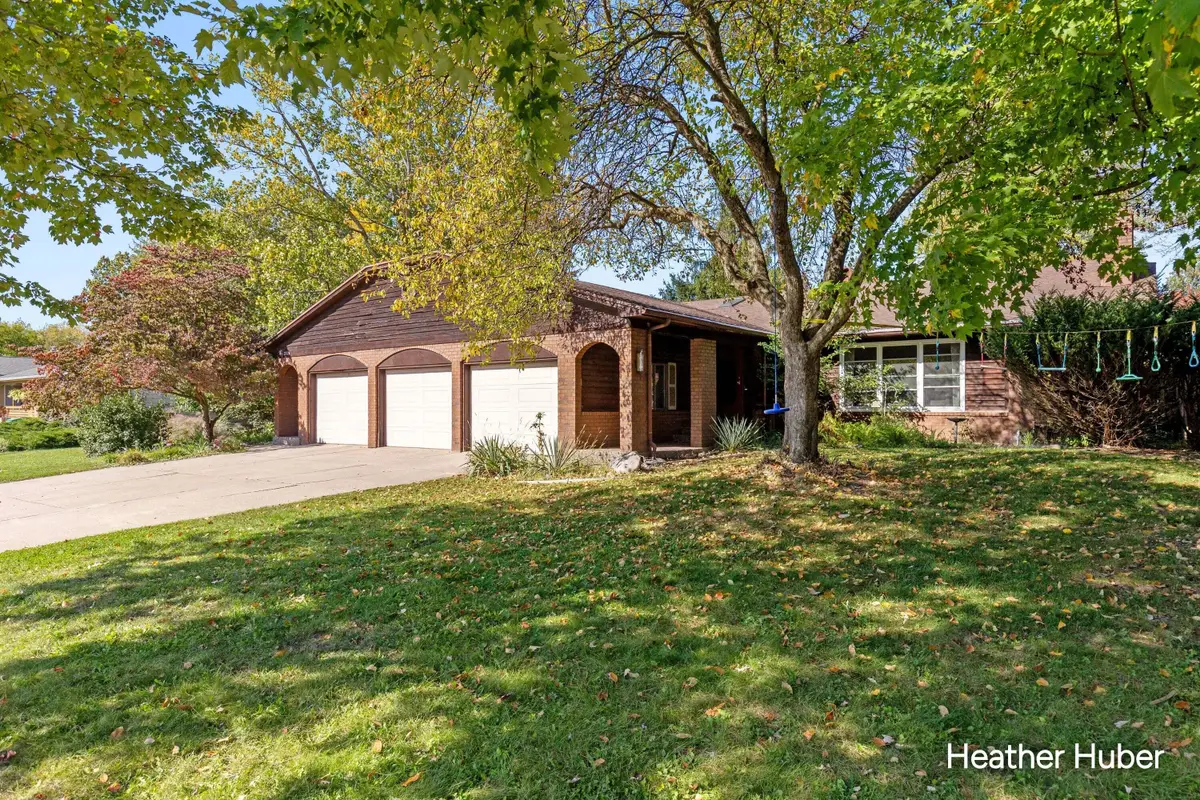 2321-2323 Saginaw Rd Se, Grand Rapids, MI 49506 - #1