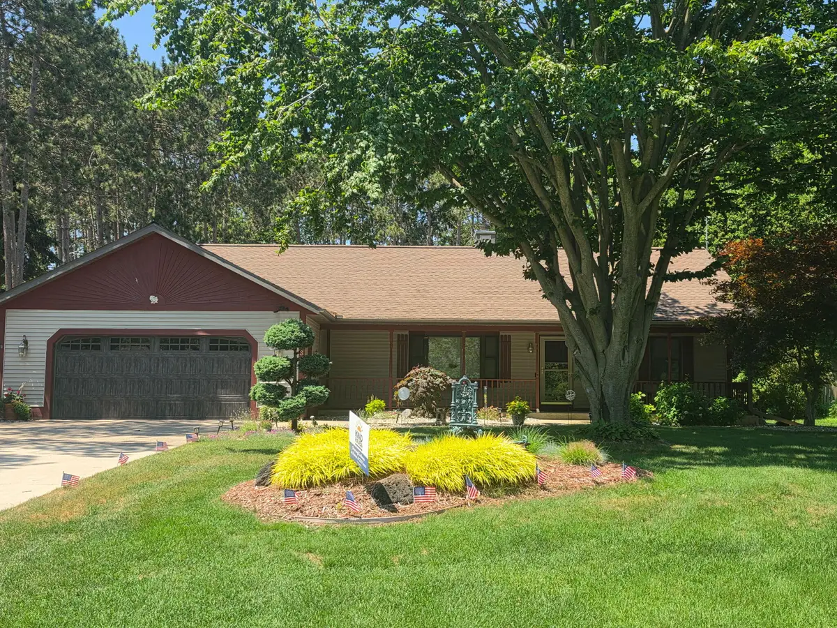 12087 Sandy Woods Drive, Grand Haven, MI 49417 - #1