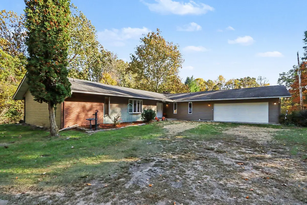 68433 52nd Street, Lawrence, MI 49064 - #1