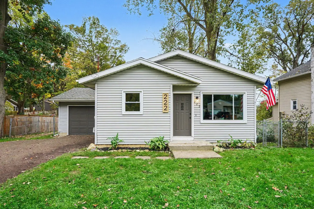 222 W Grant Street, Hastings, MI 49058 - #1
