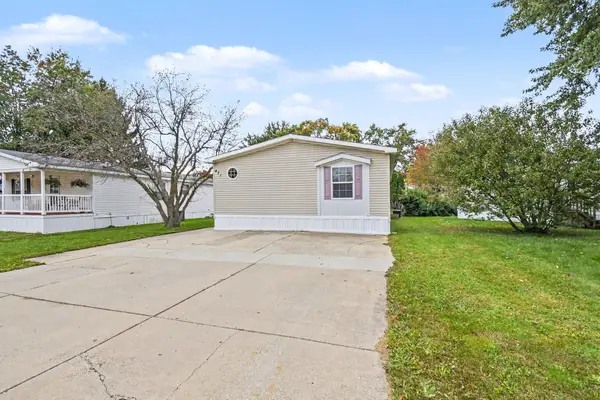 471 N Kippen Drive Se, Grand Rapids, MI 49548