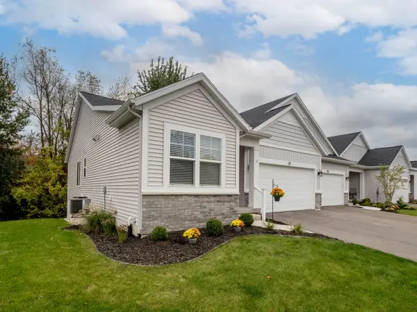 211 Hickory Valley Drive, Kalamazoo, MI 49009