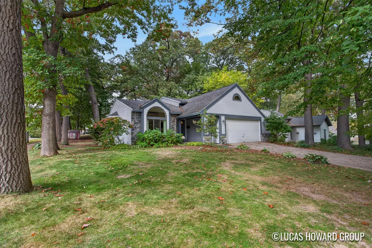 1351 Gladstone Drive Se, Grand Rapids, MI 49506 - #1