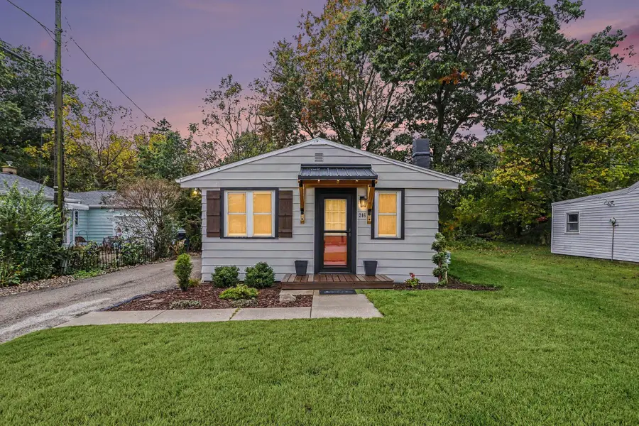 206 Ward Avenue, Saint Joseph, MI 49085 - #2