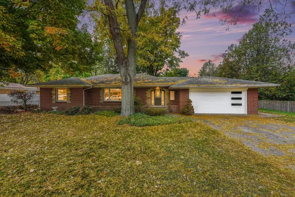 1005 Carpenter Avenue Nw, Grand Rapids, MI 49504