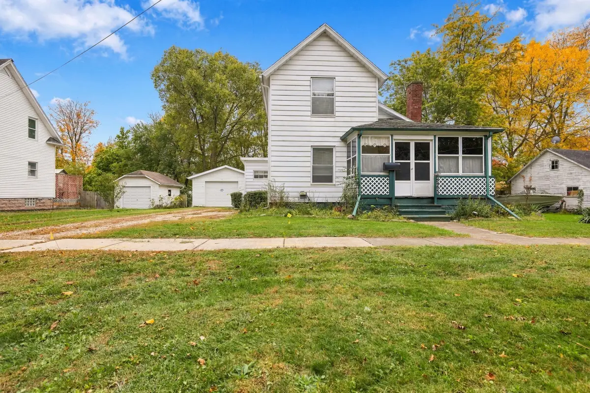 420 E Blair Street, Hastings, MI 49058 - #1