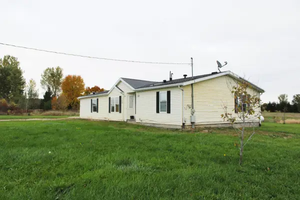 788 Long Road, Sand Lake, MI 49343