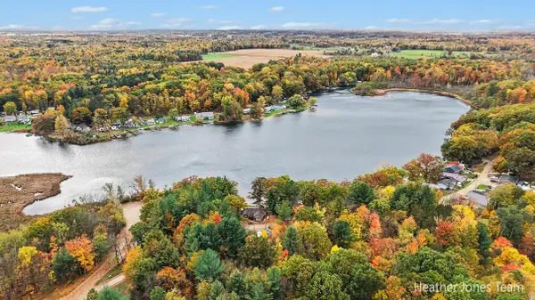 531 Lake Drive, Six Lakes, MI 48886