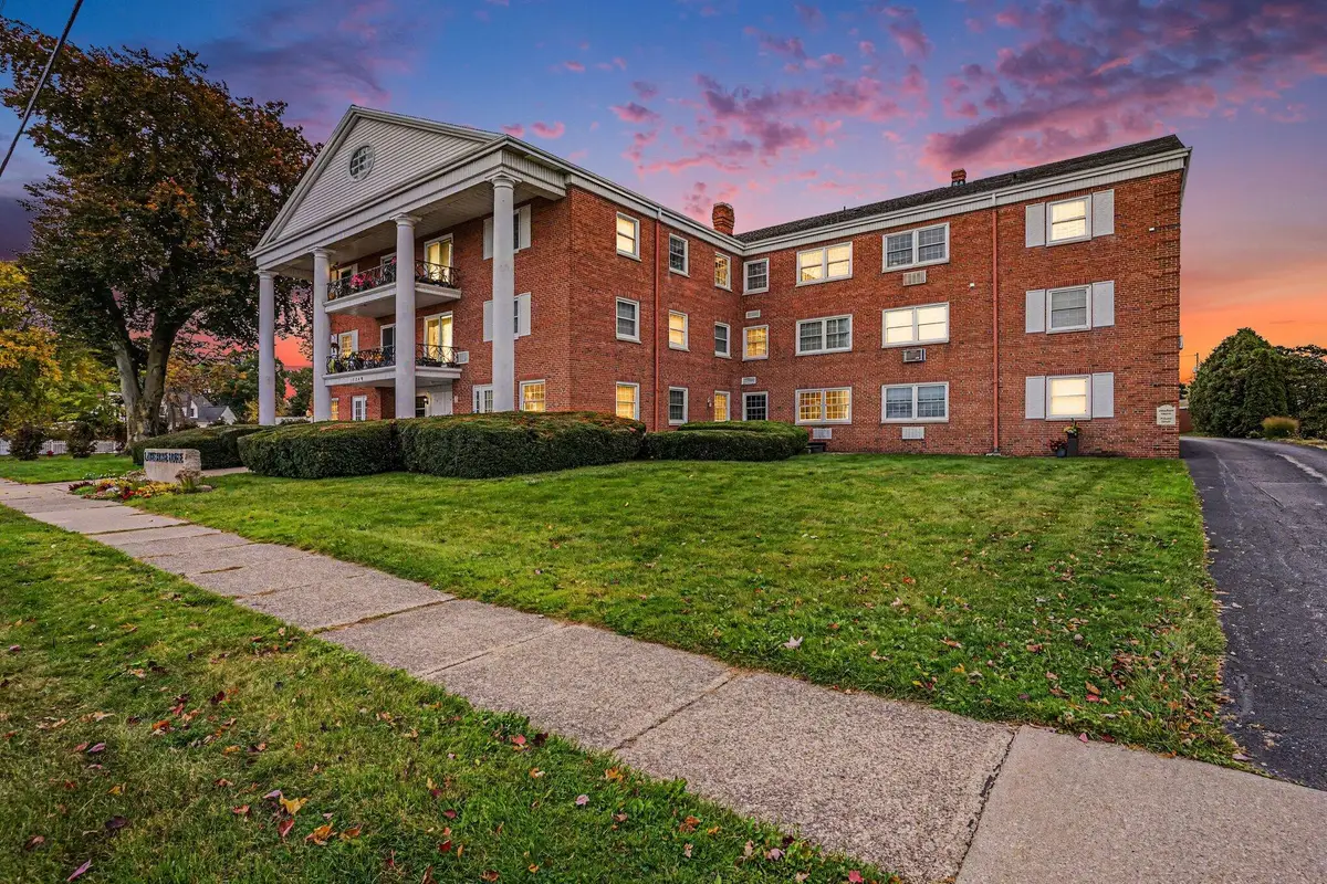1249 Lakeshore Drive #328, Muskegon, MI 49441 - #1