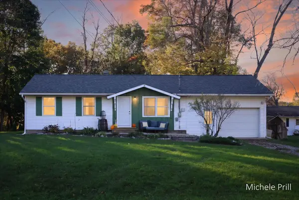 2110 Maple Lane, Hastings, MI 49058