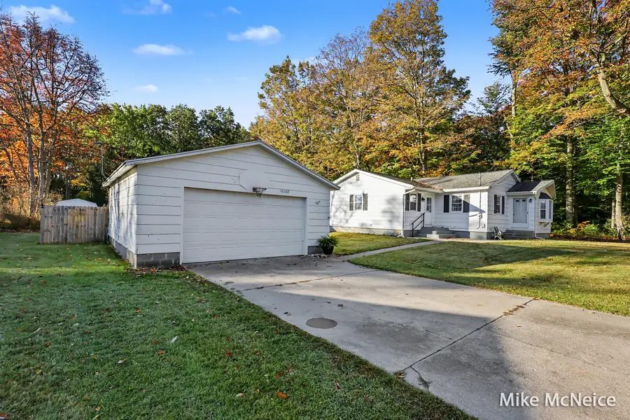 16182 Lincoln Street, Grand Haven, MI 49417 - #3