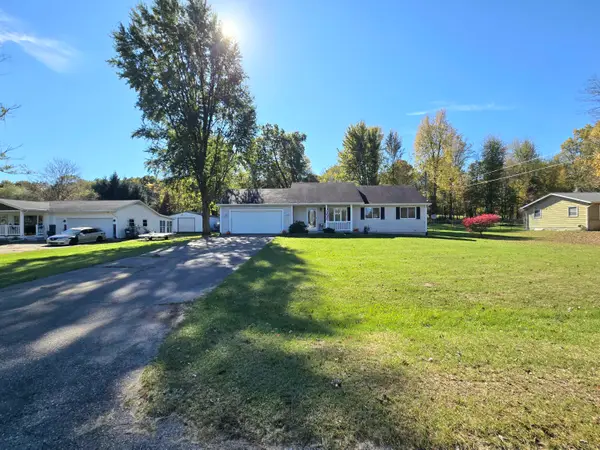 35715 Margurite Lane, Paw Paw, MI 49079