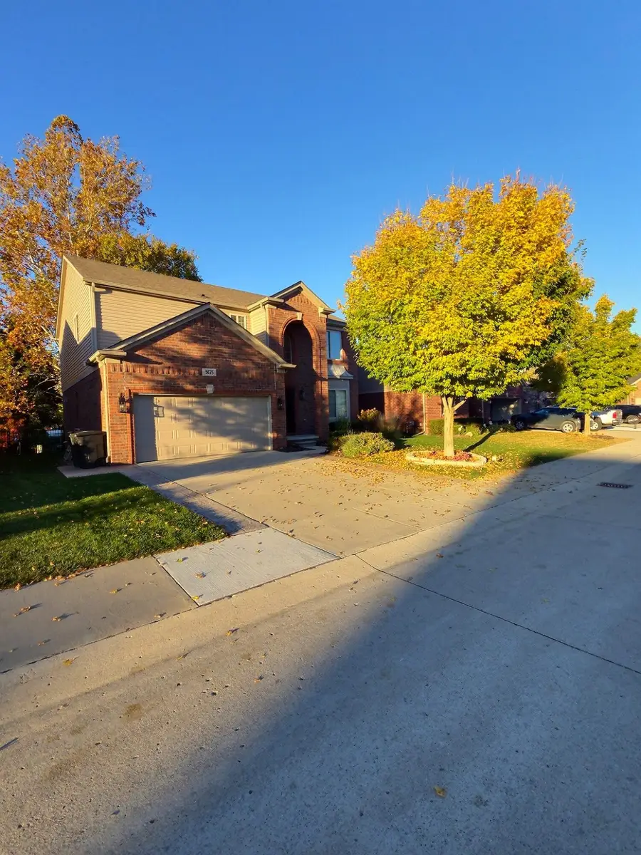 5675 Gregory Drive, Shelby, MI 48317 - #2