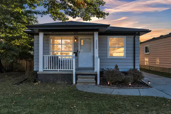 20008 Avalon Street, Saint Clair Shores, MI 48080