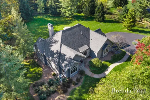 6430 Old Darby Trail Ne, Ada, MI 49301