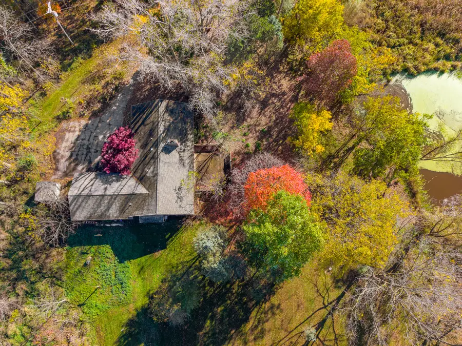 7667 Earhart Road, South Lyon, MI 48178 - #2