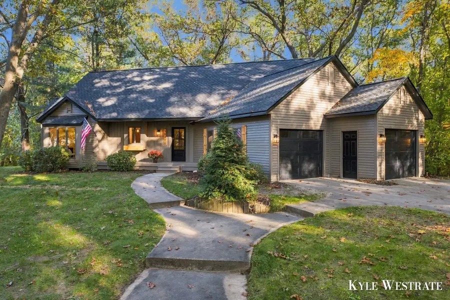 18476 N Fruitport Road, Spring Lake, MI 49456 - #3