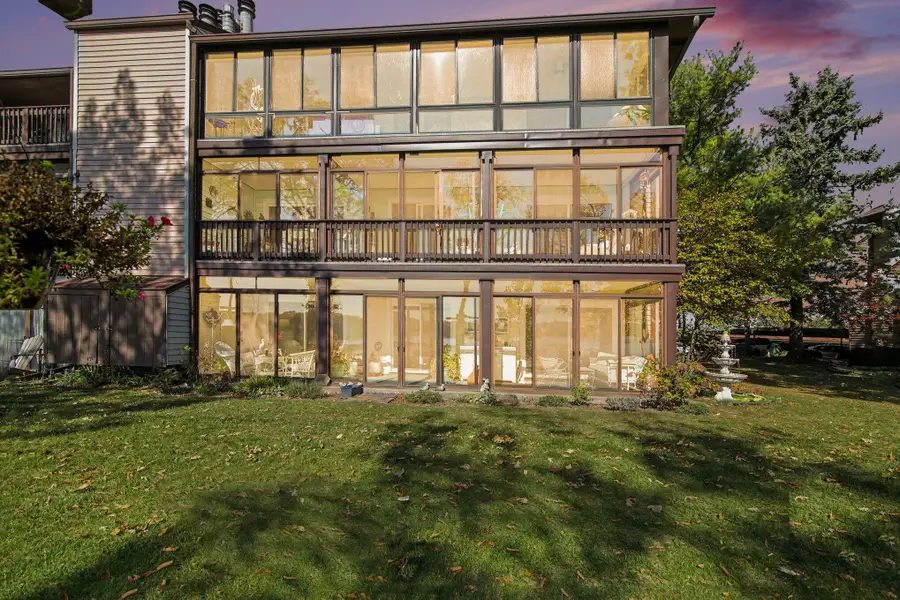 640 Cliffs Drive #101b, Ypsilanti, MI 48198 - #3