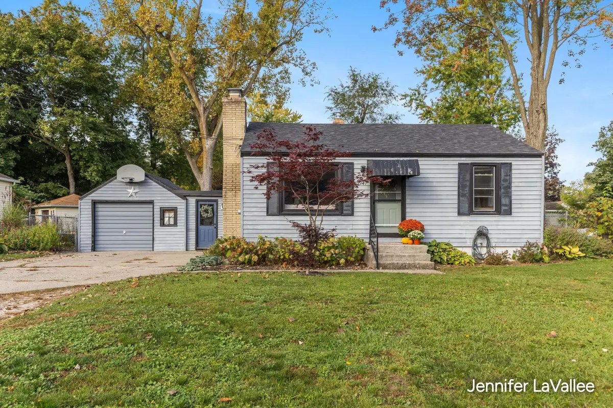 3747 Miramar Avenue Ne, Grand Rapids, MI 49525 - #1
