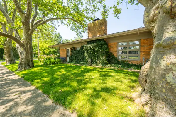 2221 Wilson Court, St. Joseph, MI 49085