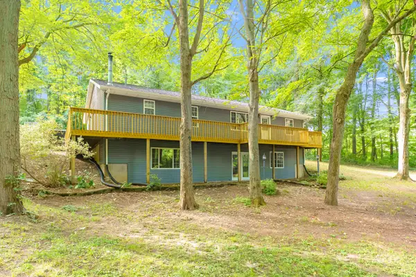 11175 S Enzian Road, Plainwell, MI 49080