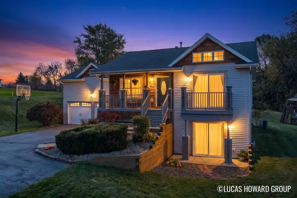 182 Indian Bluffs Dr Drive Ne, Sparta, MI 49345