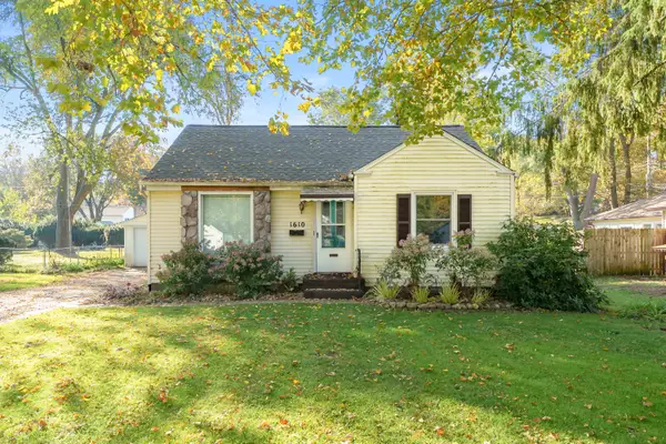 1610 Fulton Street, Kalamazoo, MI 49001