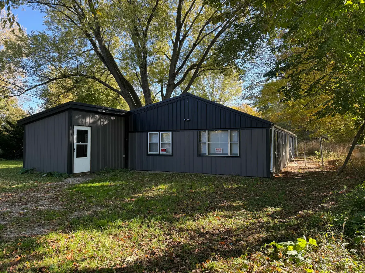 18365 Chapel Hill Street, Cassopolis, MI 49031 - #1
