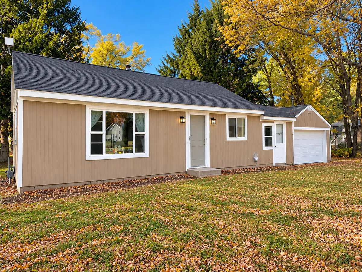 1487 E Pine Hill Avenue, White Cloud, MI 49349 - #1