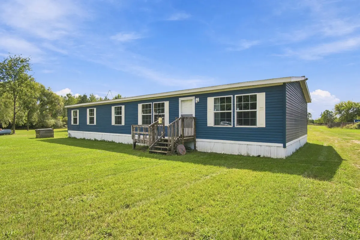 11390 E Pakes Road, Crystal, MI 48818 - #1