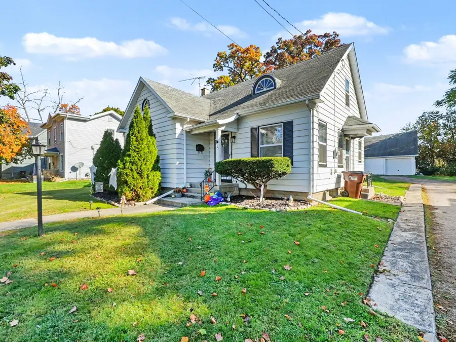 315 3rd Street, Jackson, MI 49201 - #2