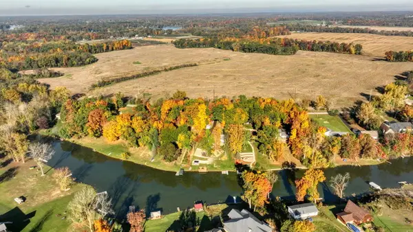 10707 Woodbrook Drive, Cement City, MI 49233