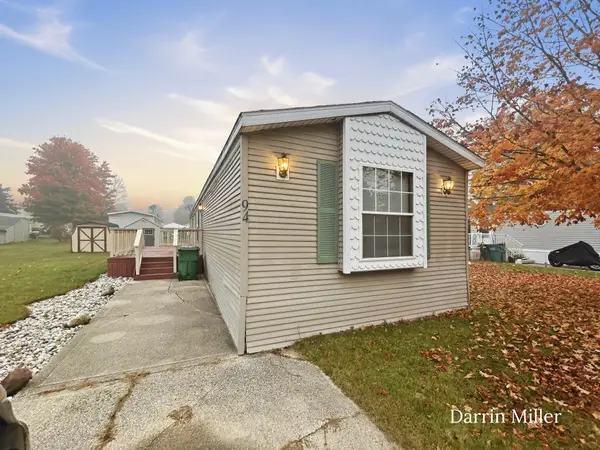94 Maple Court, Muskegon, MI 49445