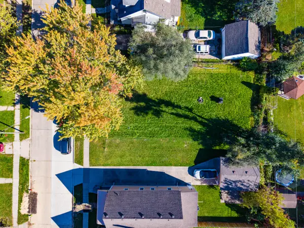 8228 Hudson Avenue, Warren, MI 48089