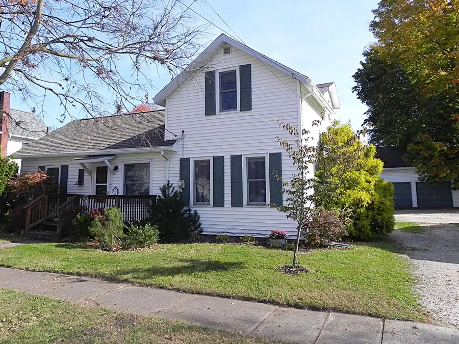 206 S Maple Street, Sturgis, MI 49091 - #2