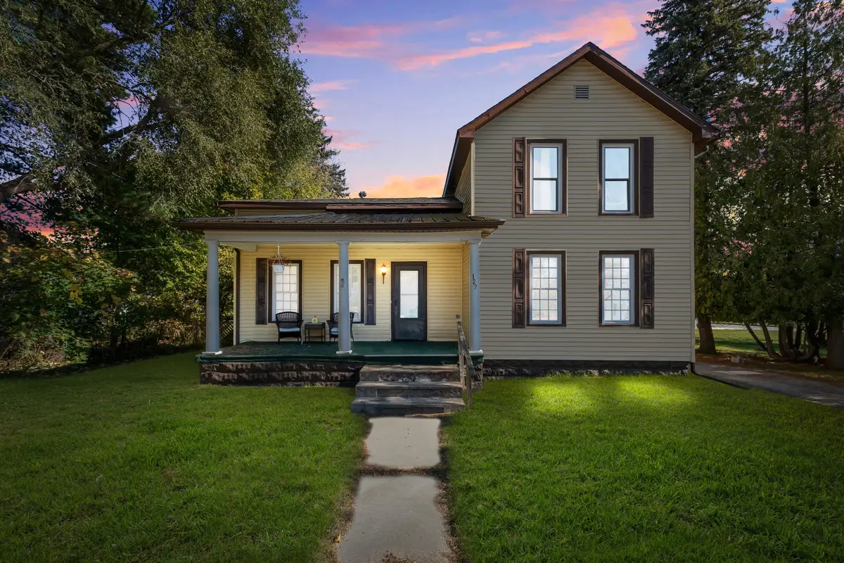 127 S Oak Street, Evart, MI 49631 - #1
