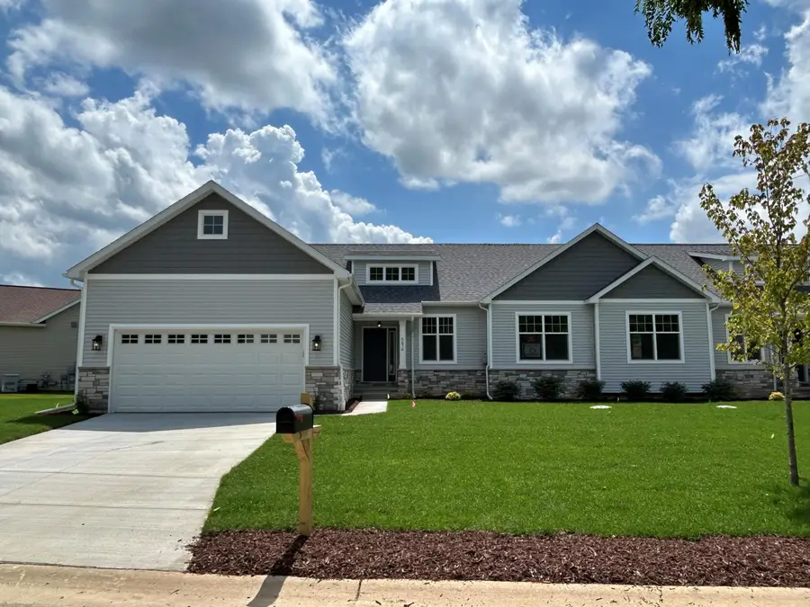 5636 Trail Side Lane #5, Whitmore Lake, MI 48189 - #2