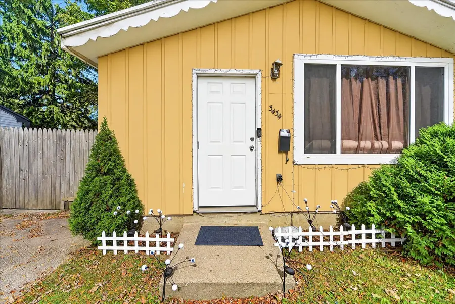 3434 Glenbrook Drive, Lansing, MI 48911 - #3