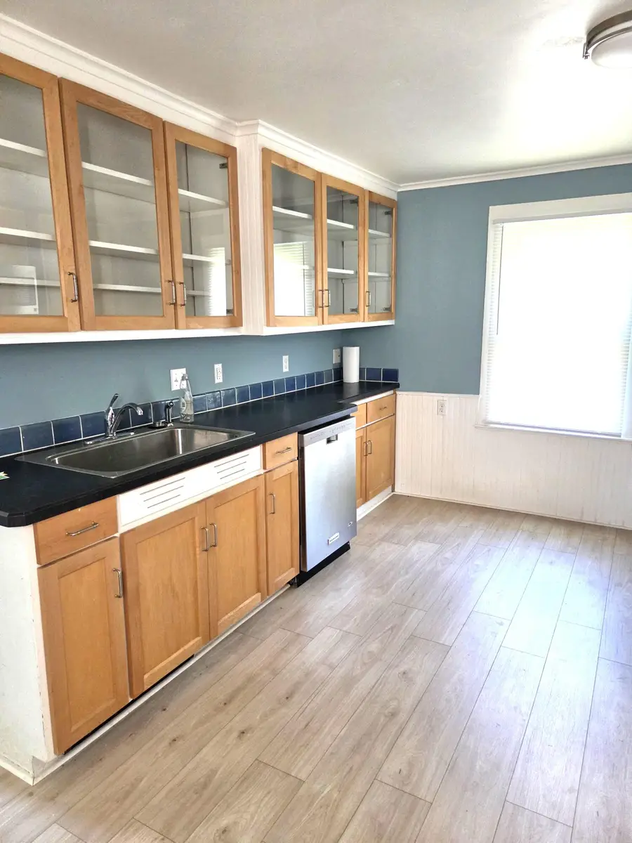 825 S Hannah Street, Albion, MI 49224 - #3
