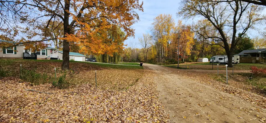 609 W Mohawk Trail, White Cloud, MI 49349 - #3