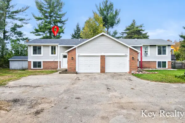 351 60th Street Se, Kentwood, MI 49548