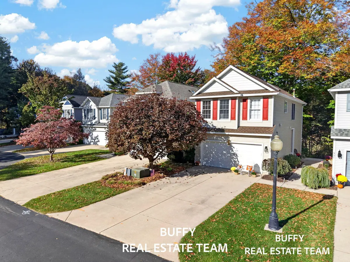 907 Bluff Creek Drive, Grand Haven, MI 49417 - #1