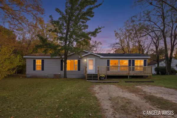 62 60th Street Sw, Grand Rapids, MI 49548